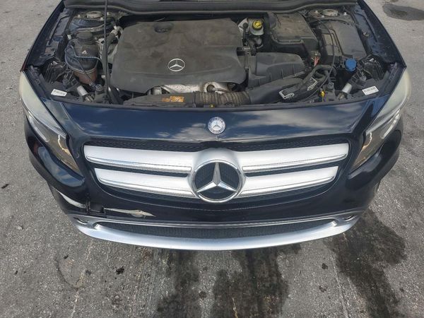 2017 MERCEDES-BENZ GLA GLA250