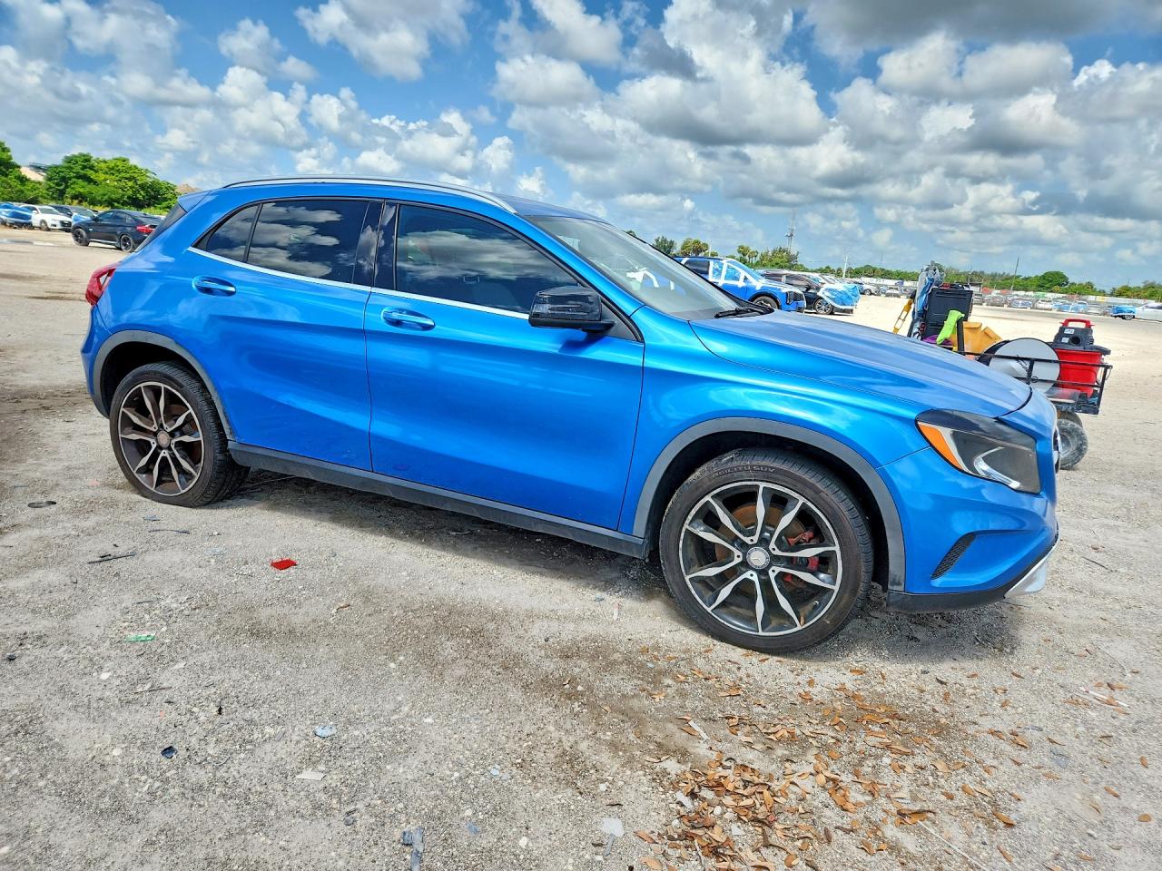 2016 MERCEDES-BENZ GLA GLA250