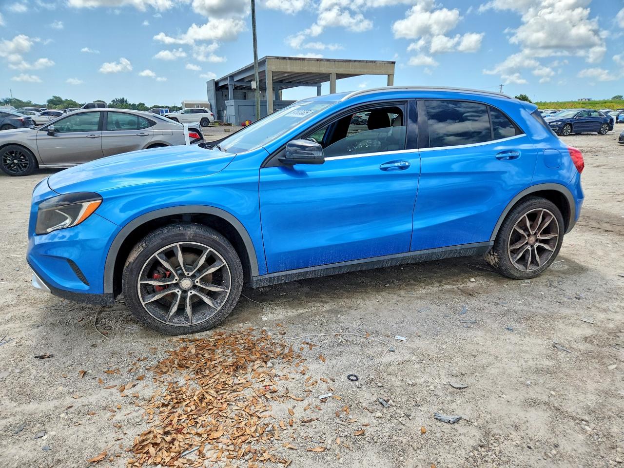2016 MERCEDES-BENZ GLA GLA250