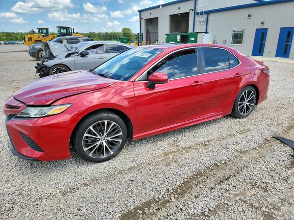 2019 TOYOTA CAMRY