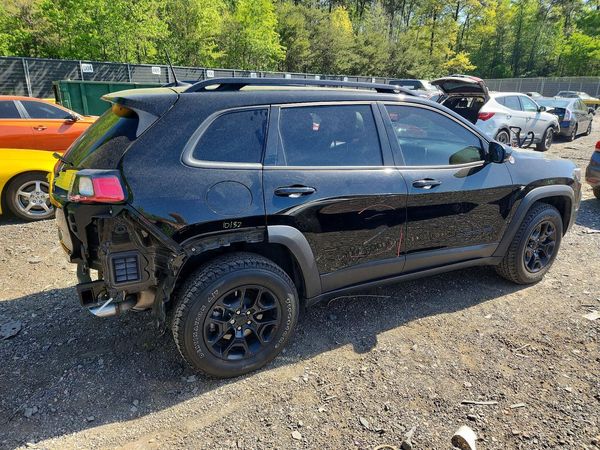 2023 JEEP CHEROKEE