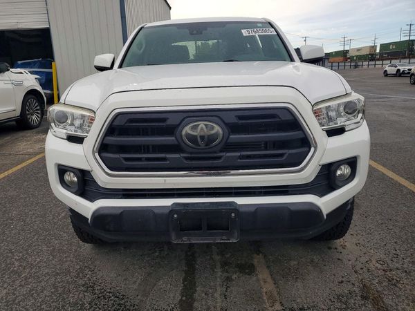 2019 TOYOTA TACOMA SR5