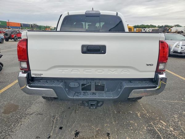 2019 TOYOTA TACOMA SR5