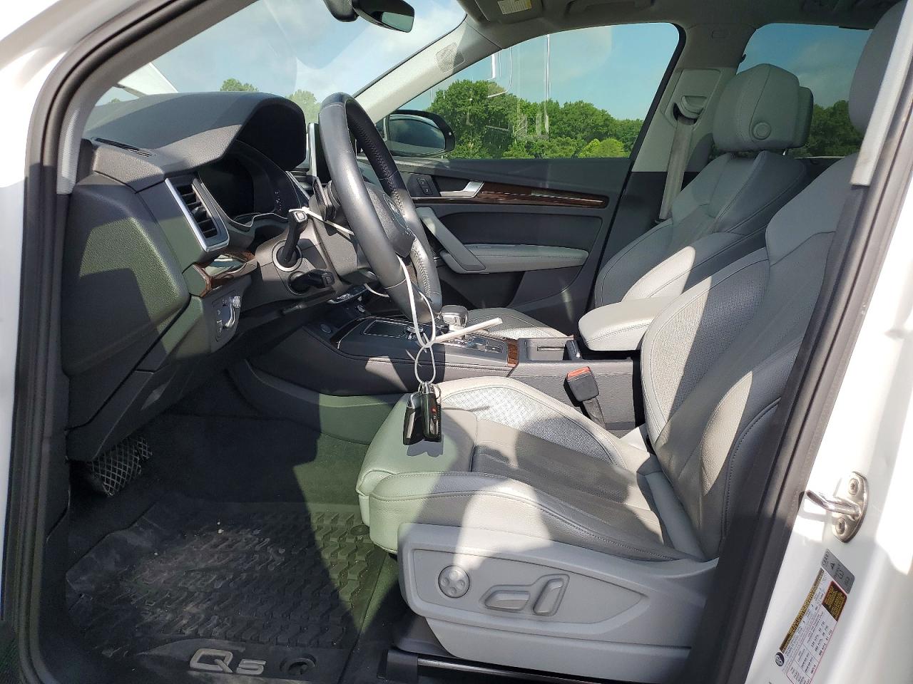 2018 AUDI Q5 quattro Prestige