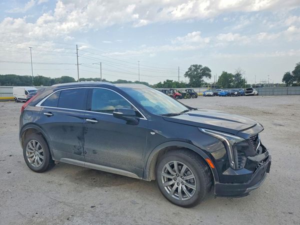 2023 CADILLAC XT4 Premium Luxury