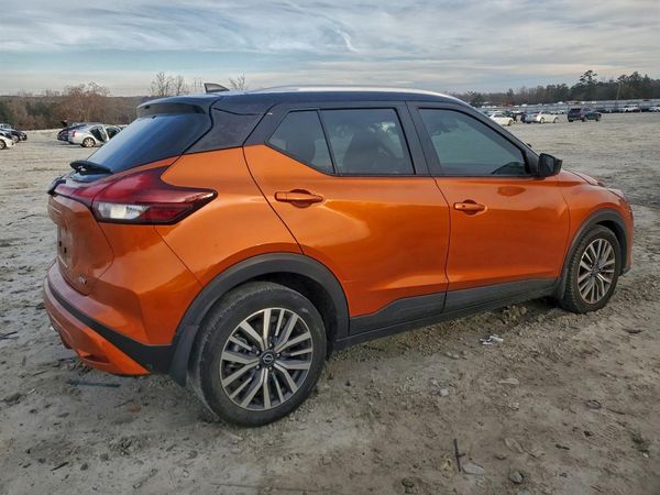 2023 NISSAN KICKS