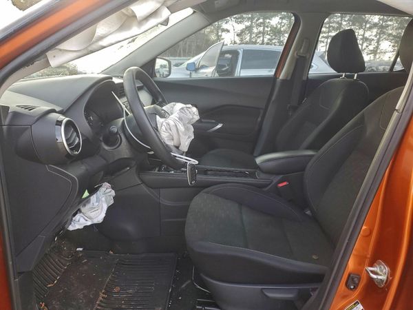 2023 NISSAN KICKS