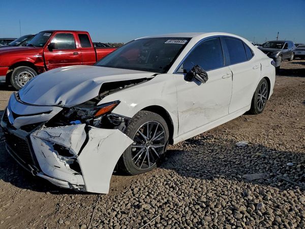 2022 TOYOTA CAMRY