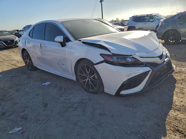2022 TOYOTA CAMRY