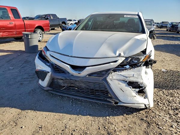 2022 TOYOTA CAMRY