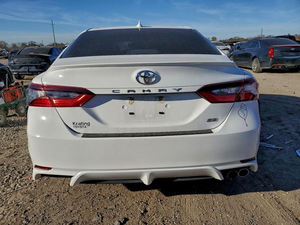 2022 TOYOTA CAMRY
