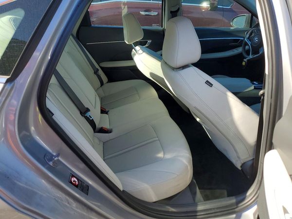 2023 HYUNDAI SONATA