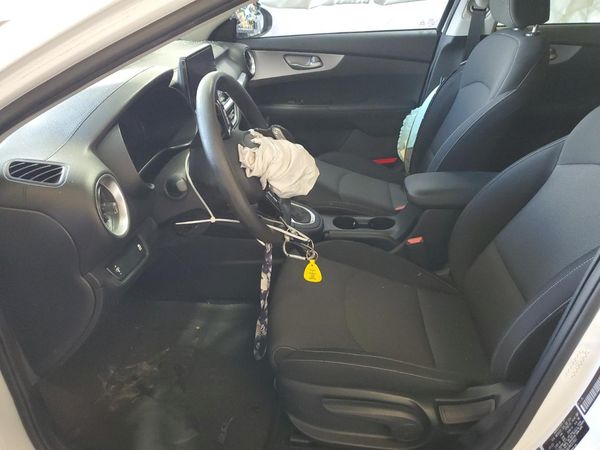 2023 KIA FORTE LX, LXS
