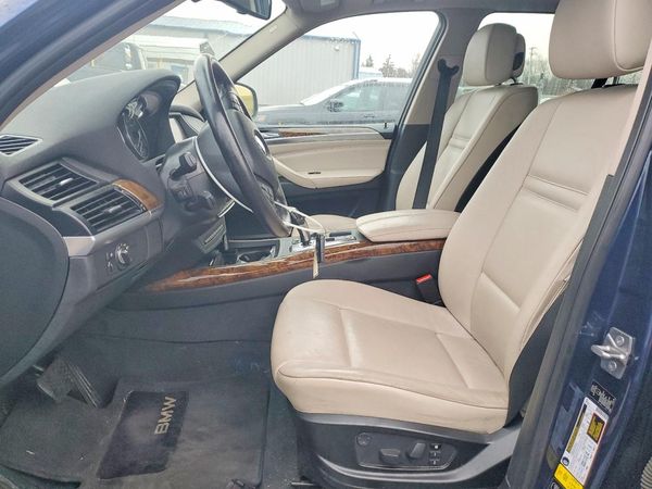 2012 BMW X5 xDrive35i — DENT