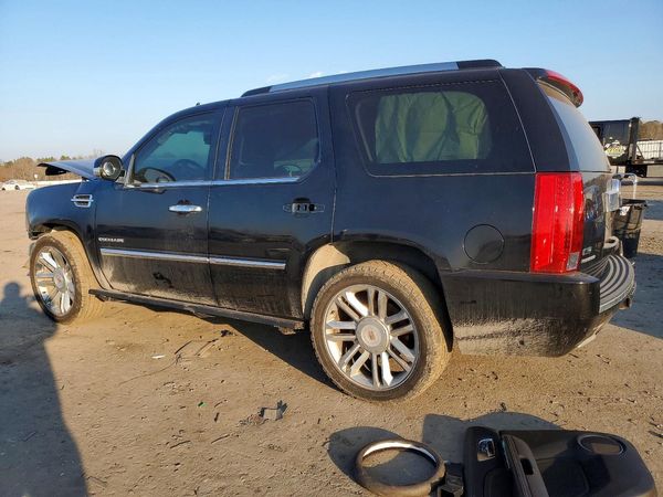 2012 CADILLAC ESCALADE