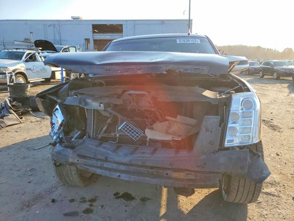 2012 CADILLAC ESCALADE