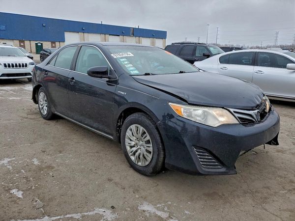 2012 TOYOTA CAMRY