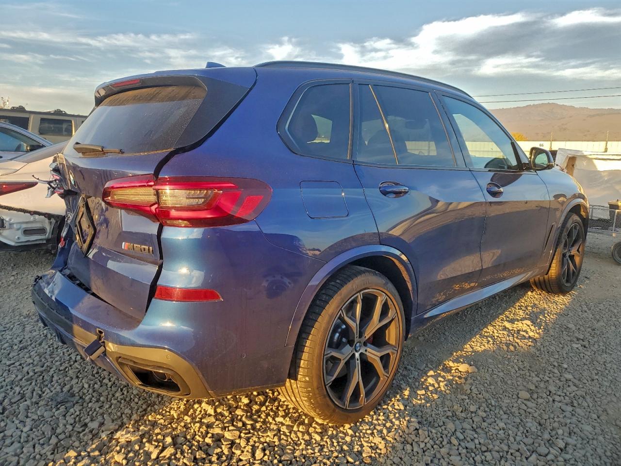 2021 BMW X5 M50i