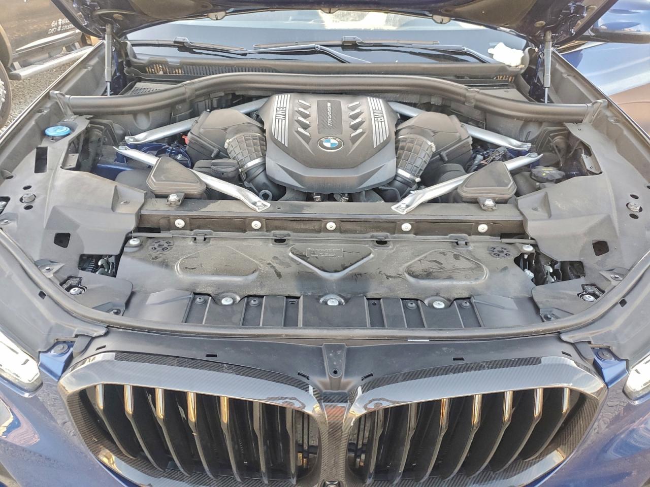 2021 BMW X5 M50i