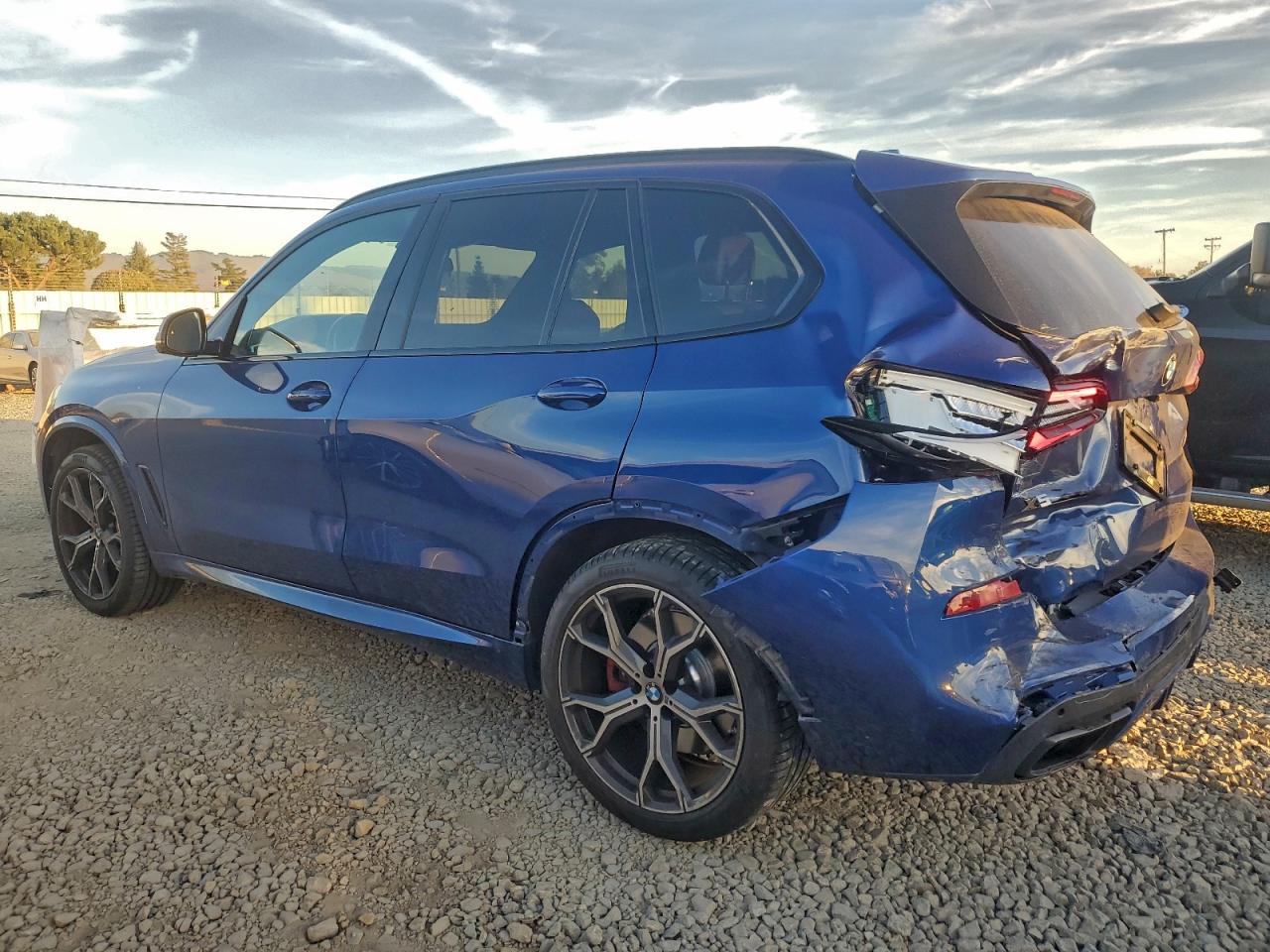 2021 BMW X5 M50i