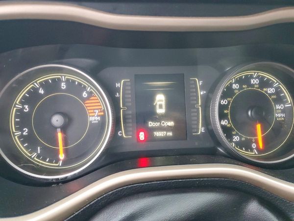 2018 JEEP CHEROKEE LATITUDE FWD