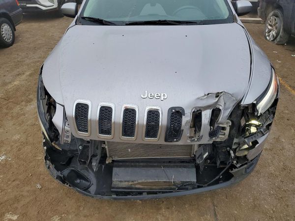 2018 JEEP CHEROKEE LATITUDE FWD