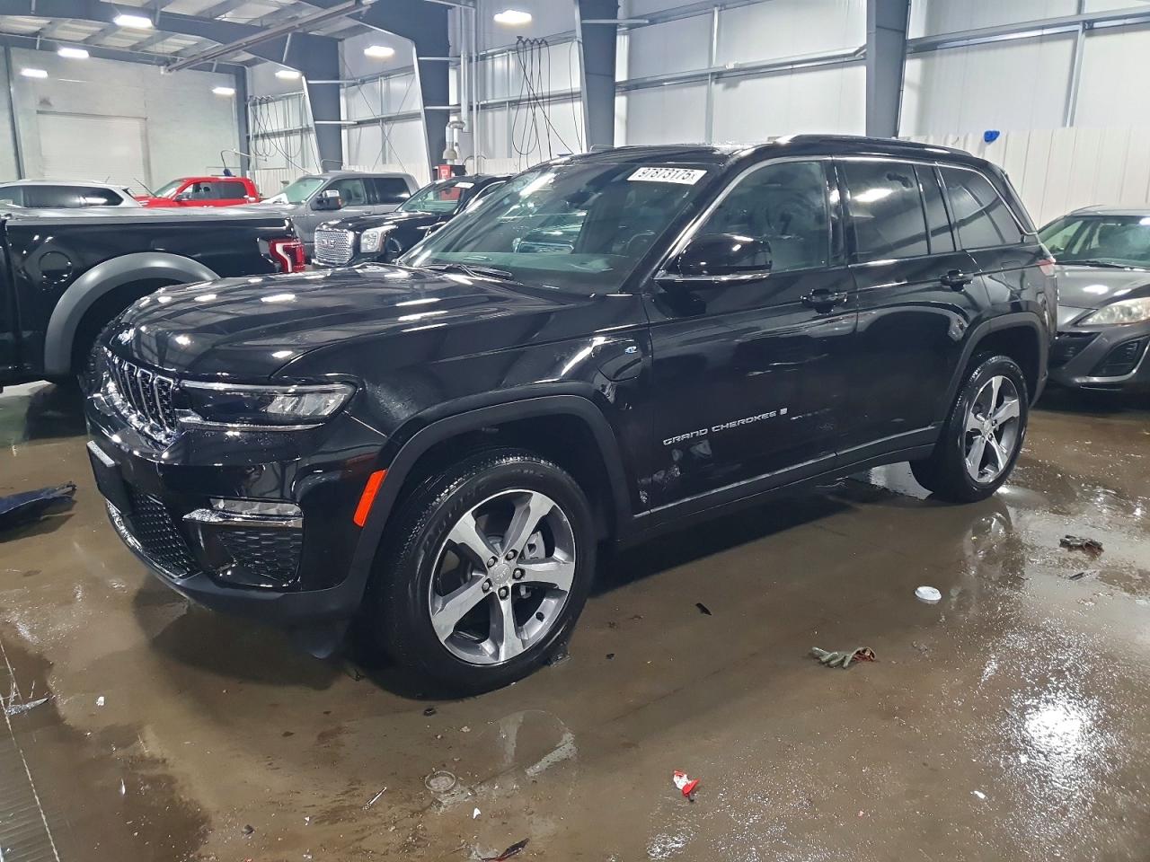 2024 JEEP GRAND CHEROKEE Limited 4XE