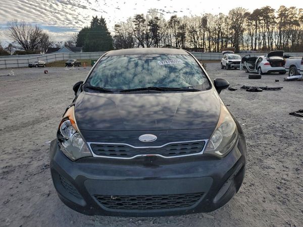2013 KIA RIO