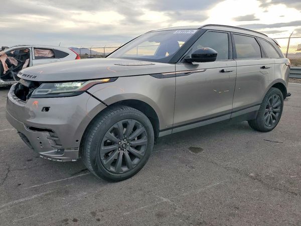 2018 LAND ROVER RANGE ROVER VELAR R-Dynamic SE
