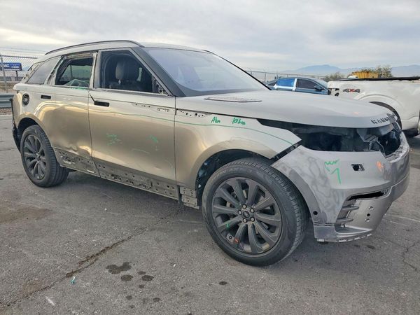 2018 LAND ROVER RANGE ROVER VELAR R-Dynamic SE