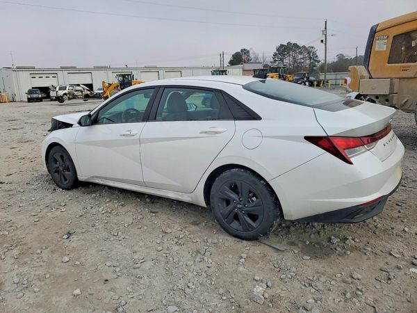 2022 HYUNDAI ELANTRA SEL w/Convenience Pkg