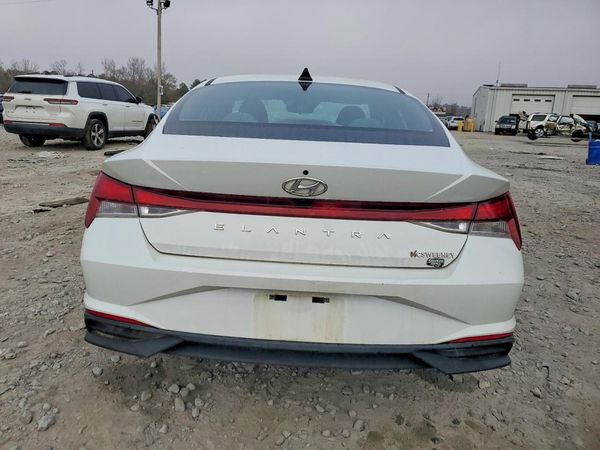 2022 HYUNDAI ELANTRA SEL w/Convenience Pkg