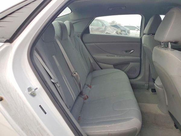 2022 HYUNDAI ELANTRA SEL w/Convenience Pkg