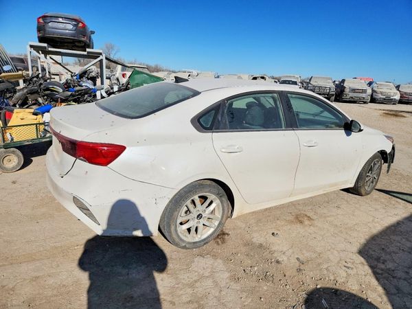 2022 KIA FORTE