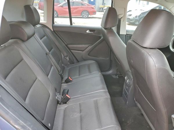 2017 VOLKSWAGEN TIGUAN S, Limited