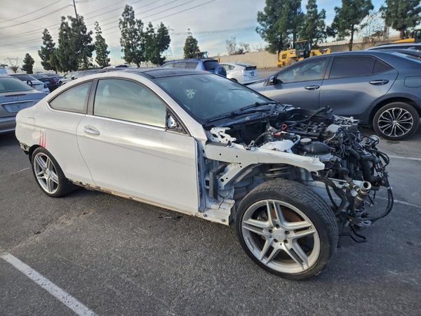 2013 MERCEDES-BENZ C-CLASS C250 — Passenger 3/4