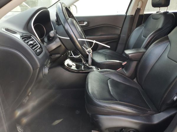 2020 JEEP COMPASS Limited — DENT