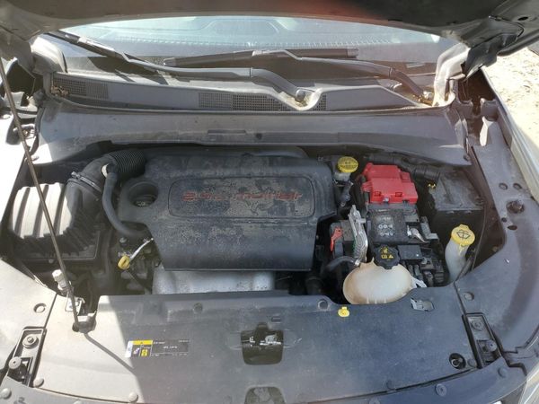 2020 JEEP COMPASS Limited — Engine bay