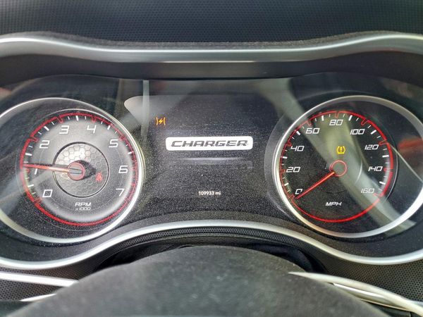 2015 DODGE CHARGER
