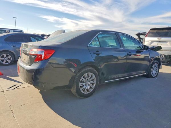 2013 TOYOTA CAMRY