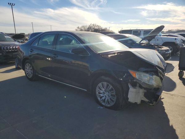 2013 TOYOTA CAMRY
