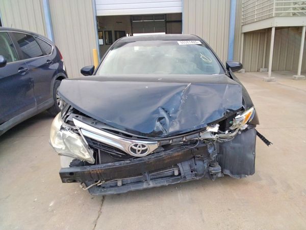 2013 TOYOTA CAMRY