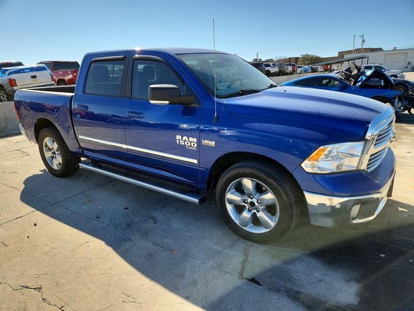 2019 RAM 1500 CLASSIC SLT