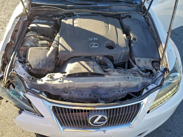 2012 LEXUS IS