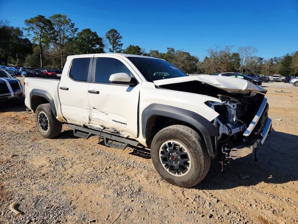 2024 TOYOTA TACOMA