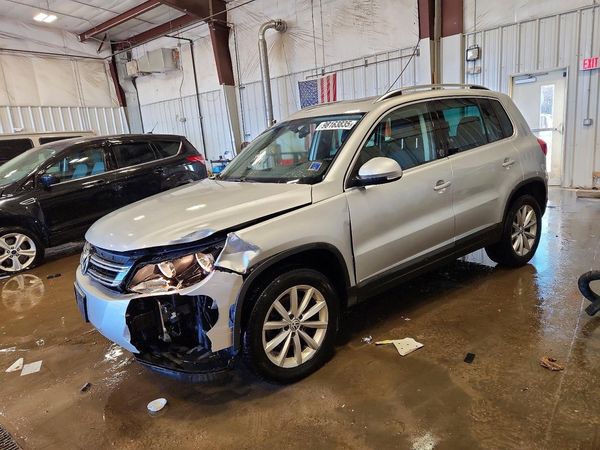 2017 VOLKSWAGEN TIGUAN