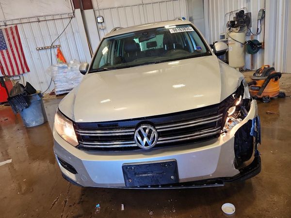2017 VOLKSWAGEN TIGUAN