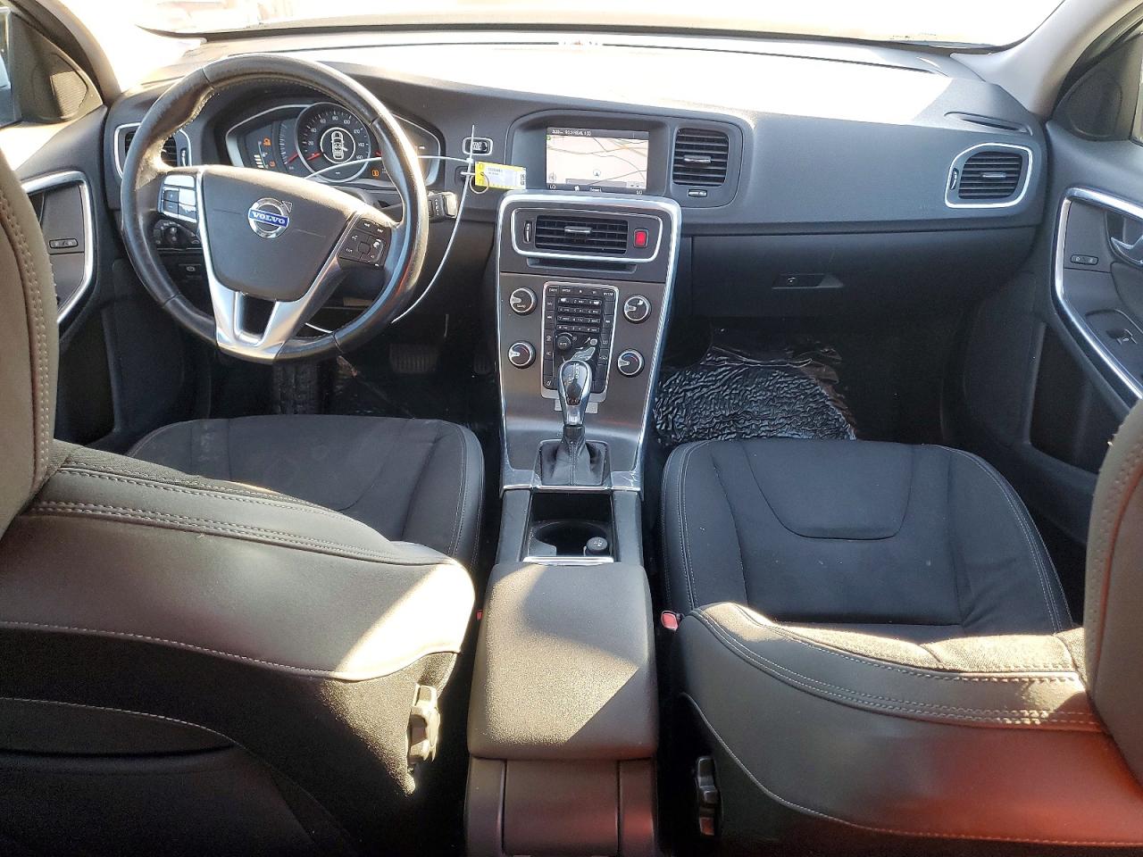 2014 VOLVO S60