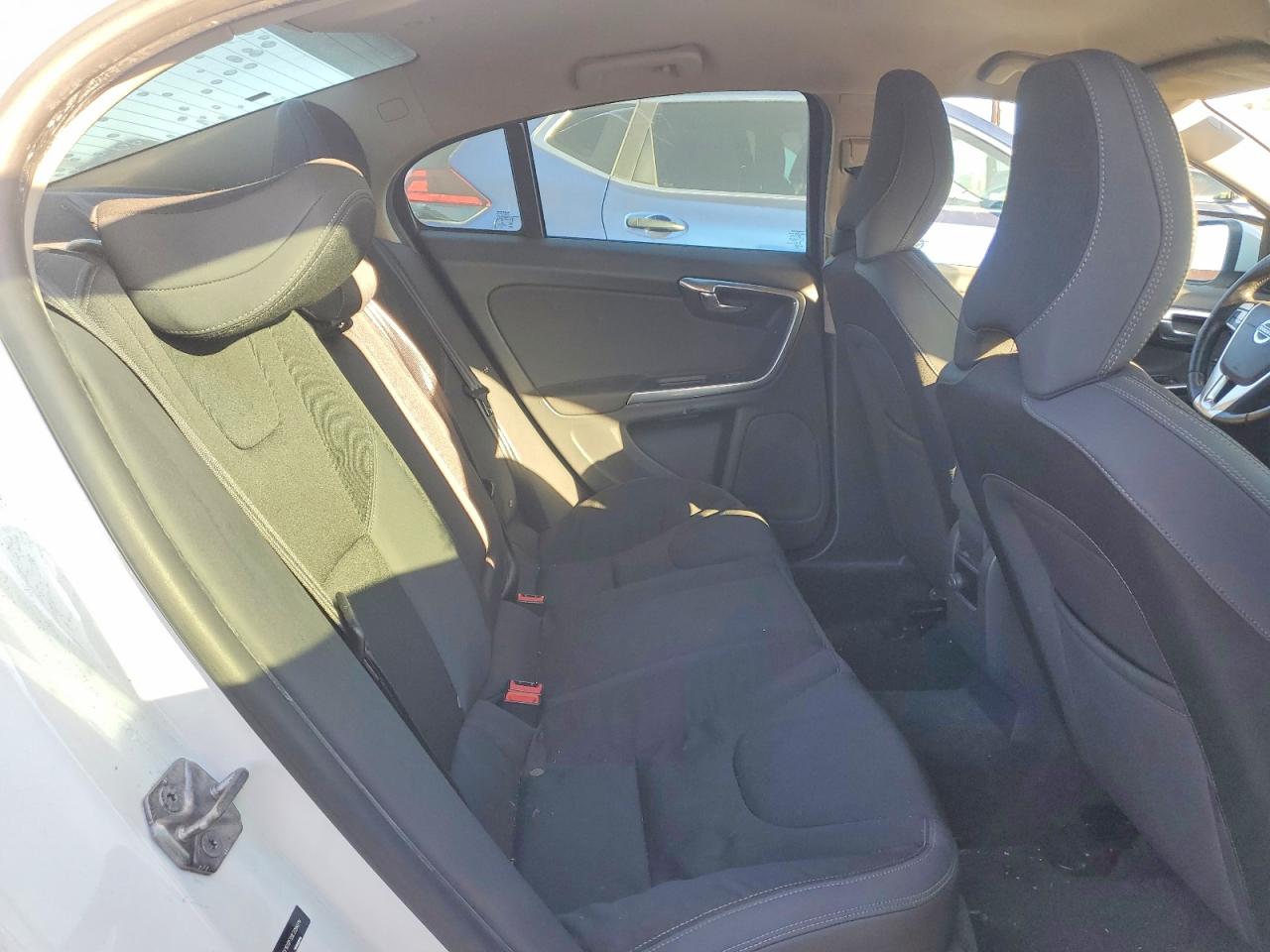 2014 VOLVO S60