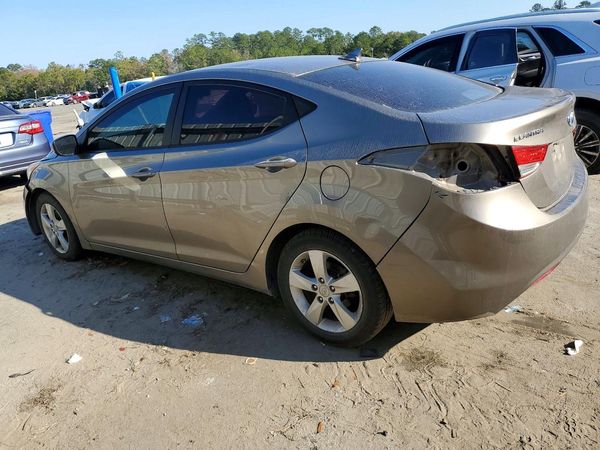 2013 HYUNDAI ELANTRA